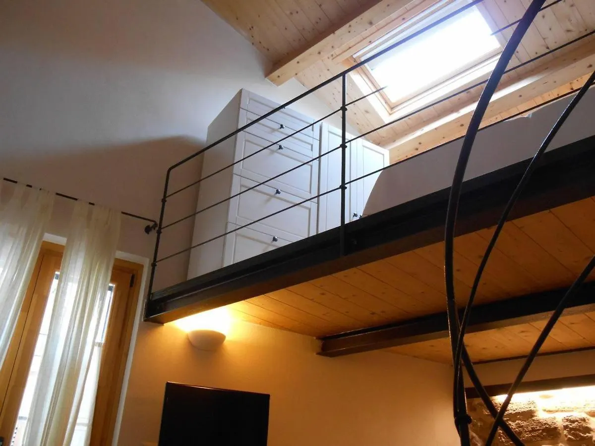 شقة Suite Minerva 10 Steps From Piazza Civica ألغيرو إيطاليا